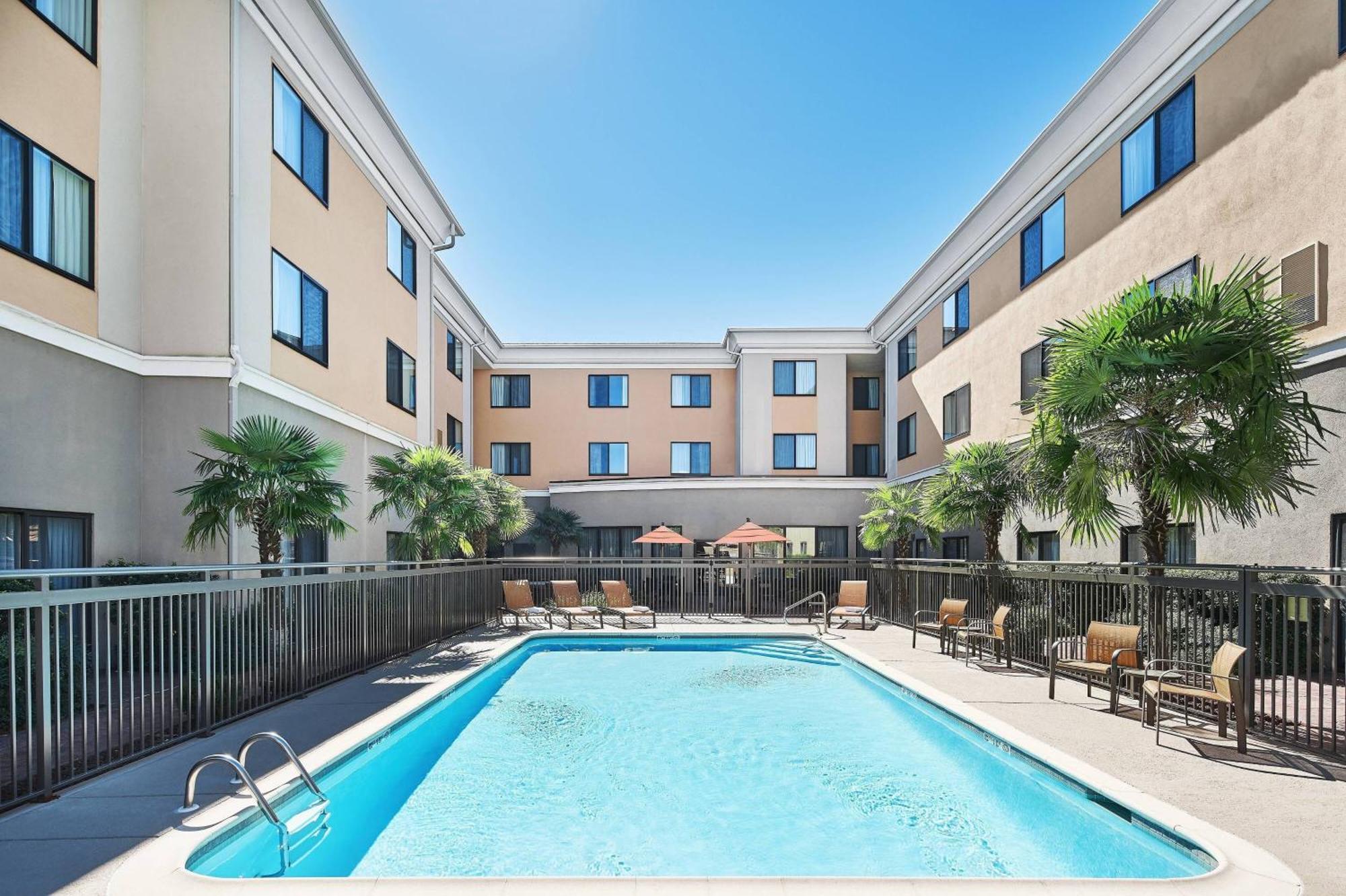 Courtyard Shreveport-Bossier City/Louisiana Boardwalk Екстер'єр фото